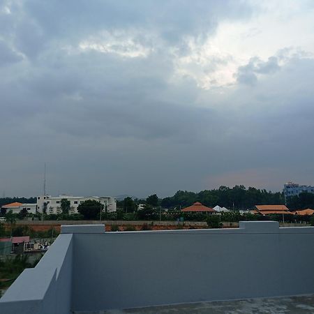 Jai Anjaneya Guesthouse Devanahalli Luaran gambar